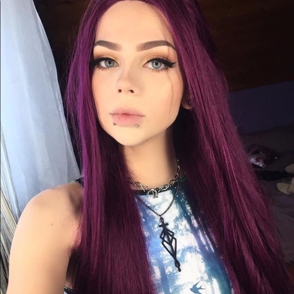 💫 22” PURPLE STRAIGHT LACE FRONT WIG *NEW*💫🆕